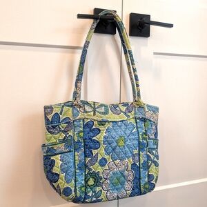 VERA BRADLEY Doodle Daisy Campus Tote Bag Blue and Green Floral Quilted Bag